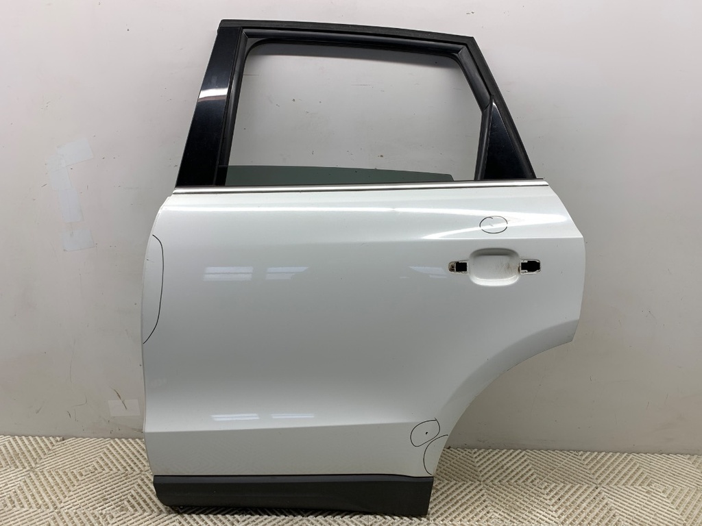 [STARK-814429] Puerta trasera izquierda Audi Q5 (8RB) 2008-2017