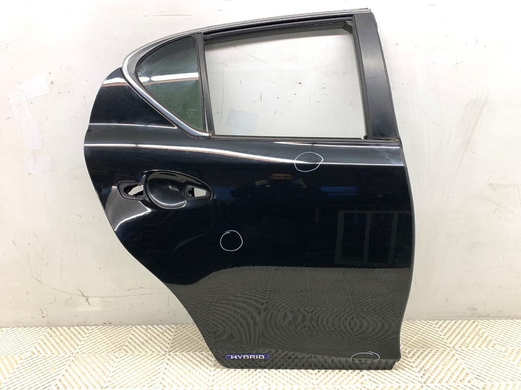 [STARK-828611] Puerta trasera derecha Lexus CT (ZWA10_) 2010-2022