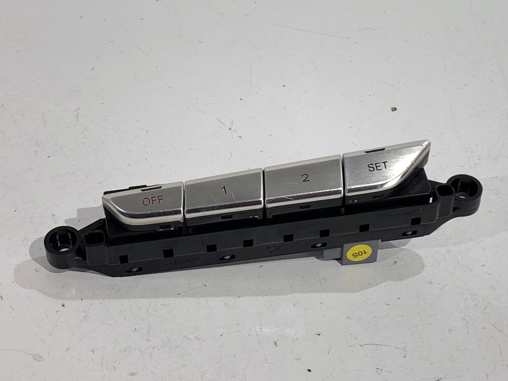 [STARK-818917] Interruptor de asiento AUDI A8 D4 (4H2, 4H8, 4HC, 4HL) 2009-2018
