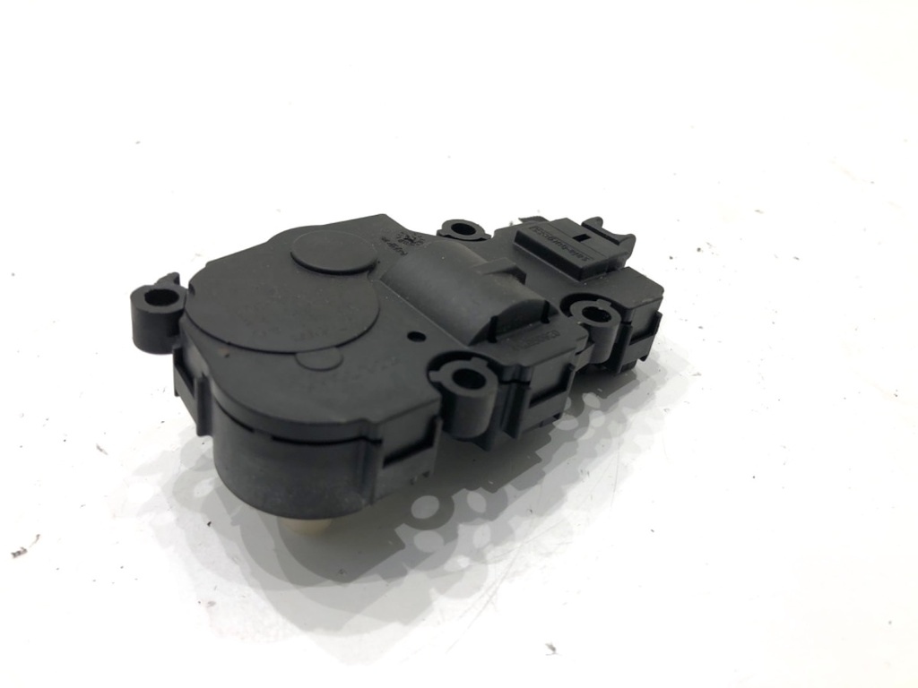 [STARK-820560] Calefactor auxiliar VOLVO V60 I (155, 157) 2.0 D3 110 kW 2015-2018