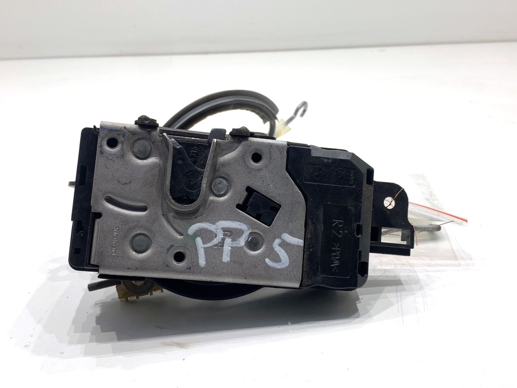[STARK-821425] Cerradura de puerta delantera derecha OPEL ZAFIRA / ZAFIRA FAMILY B (A05) 1.6 (M75) 77 kW 2005-2012