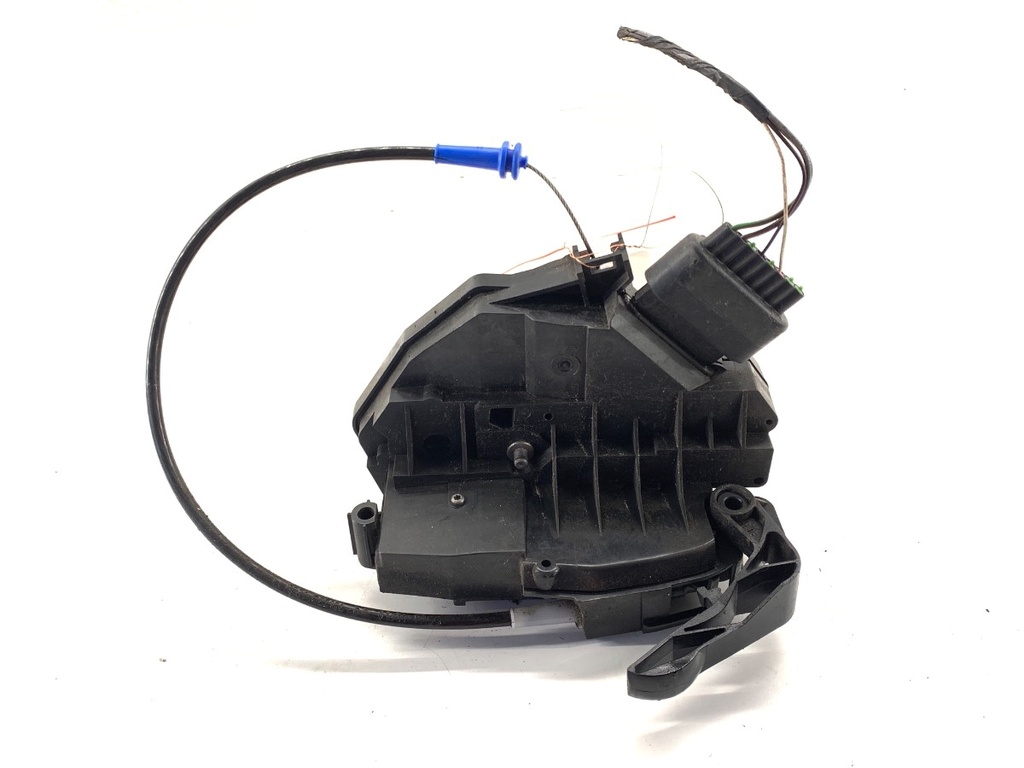 [STARK-821733] Cerradura de puerta delantera derecha FORD FIESTA VI Van 2008-2022 1.25 60kW