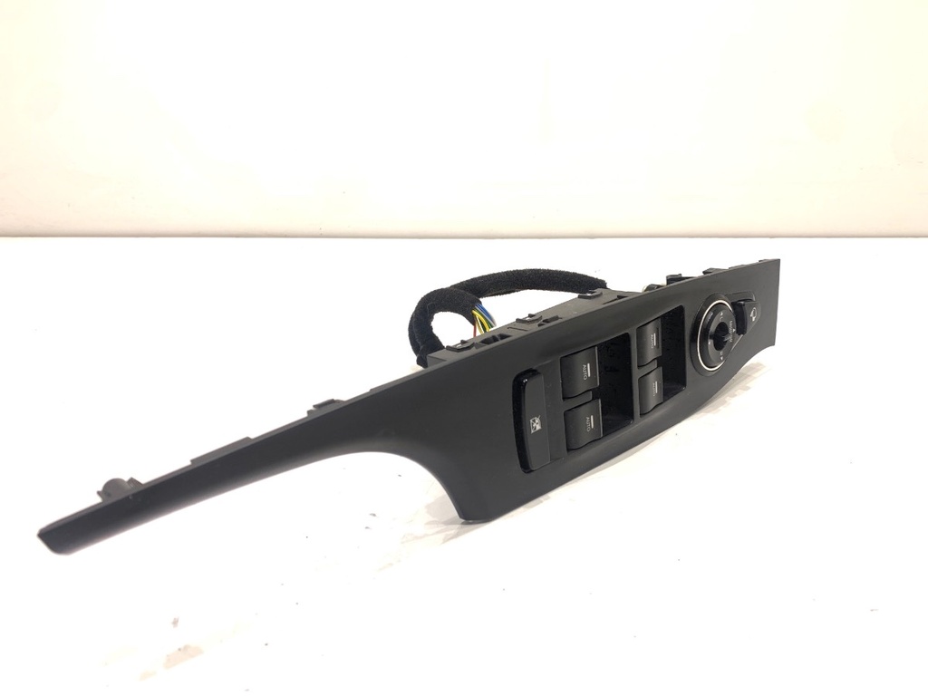 [STARK-825750] Interruptor de elevalunas HYUNDAI i40 I (VF) 2012-2022