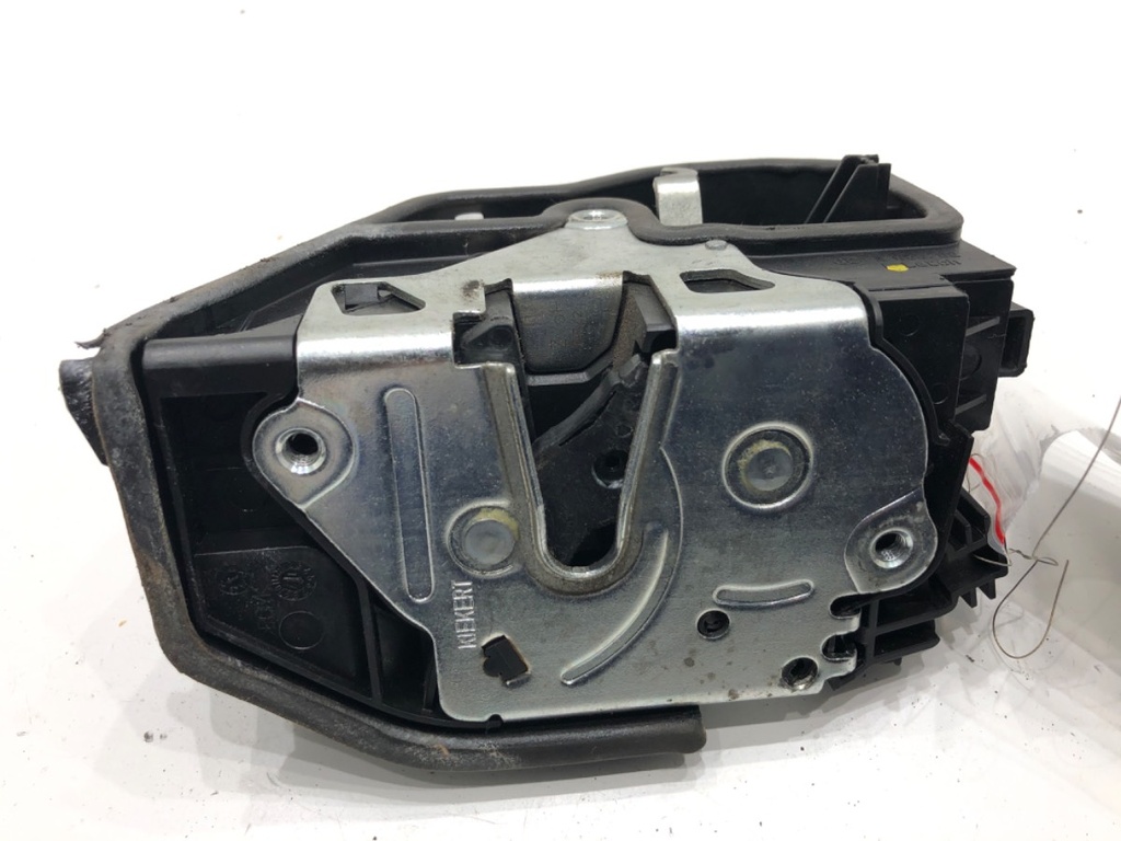 [STARK-826115] Cerradura de puerta delantera izquierda BMW Serie 3 Gran Turismo (F34) 2012-2022