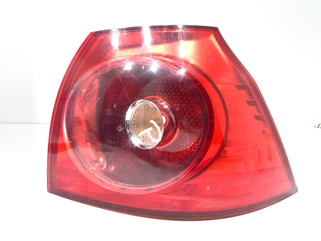 [STARK-827846] Piloto trasero derecho VW Golf V (1K1) 2003-2010