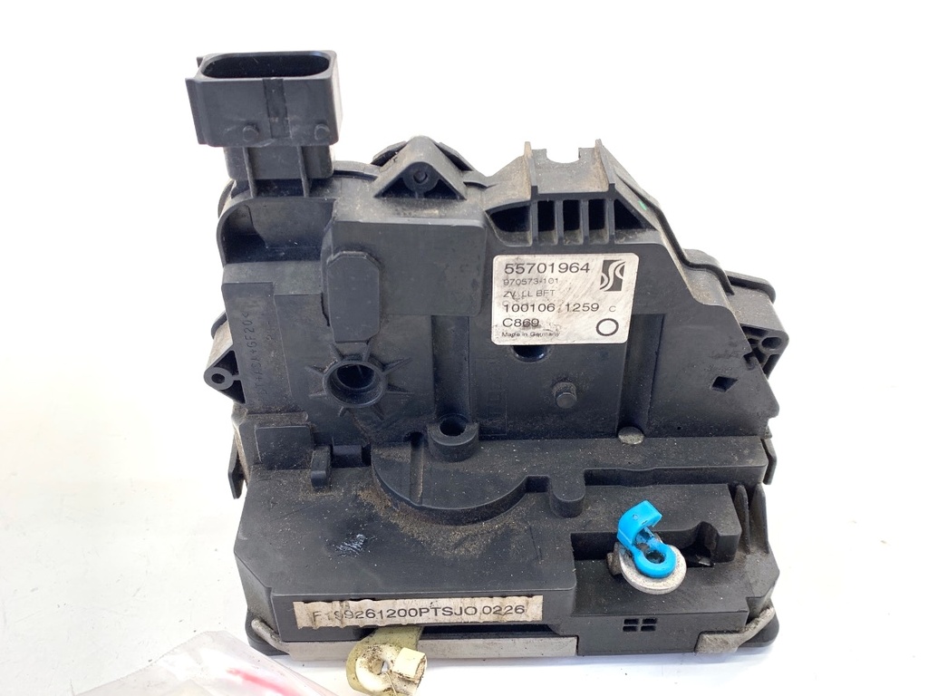 [STARK-828211] Cerradura puerta delantera derecha Fiat Grande Punto 2005-2022