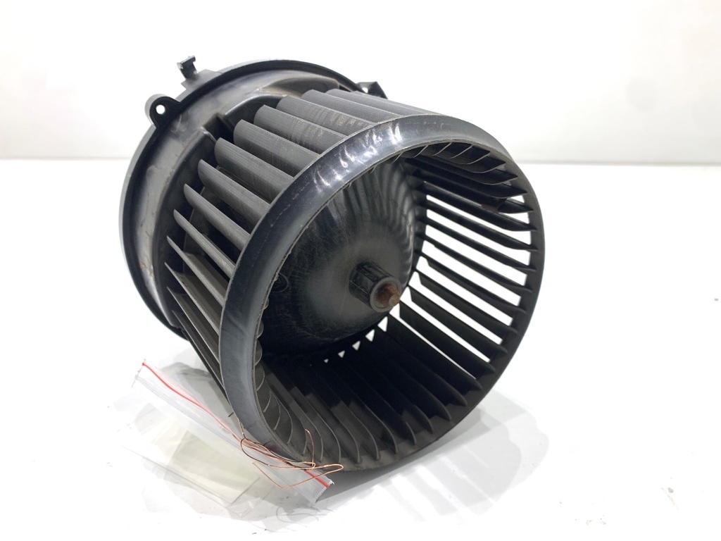 [STARK-829599] Ventilador de admisión BMW X1 (F48) 2014-2022