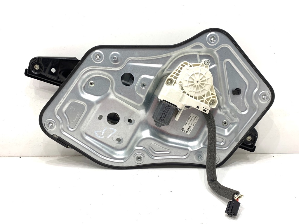 [STARK-831128] Elevador de ventanilla delantero izquierdo SKODA YETI (5L) 2009-2017