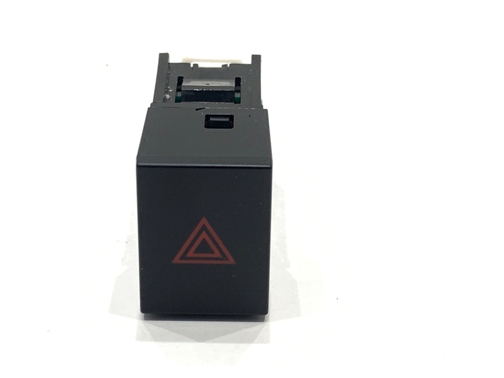 [STARK-841334] Interruptor de luces de emergencia Nissan Qashqai III (J12) 2021-2022