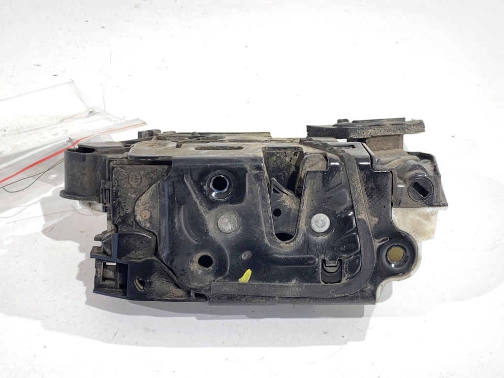 [STARK-841711] Cerradura de puerta delantera derecha SKODA FABIA III Kombi (NJ5) 1.0 55kW 2014-2022