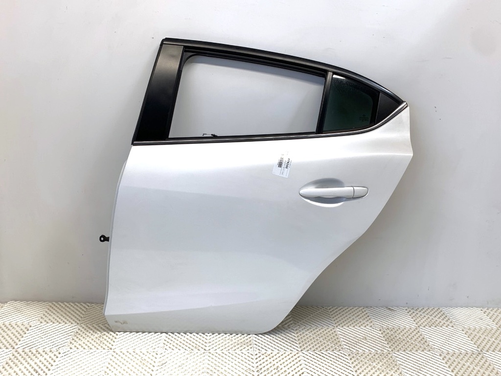 [STARK-879240] Puerta trasera izquierda Mazda 3 (BM, BN) 2013-2022