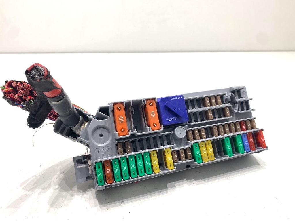 [STARK-849204] Caja de fusibles BMW Serie 5 Touring (G31) 2017-2022