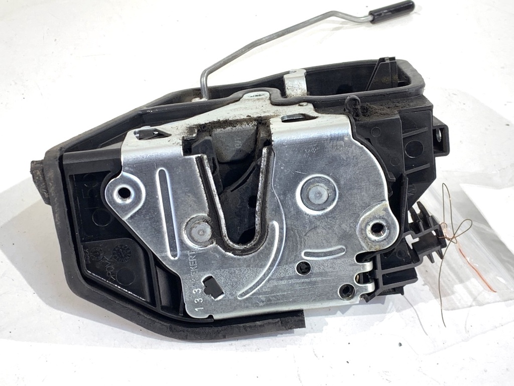 [STARK-849493] Cerradura de puerta trasera izquierda BMW X1 (E84) 2009-2015