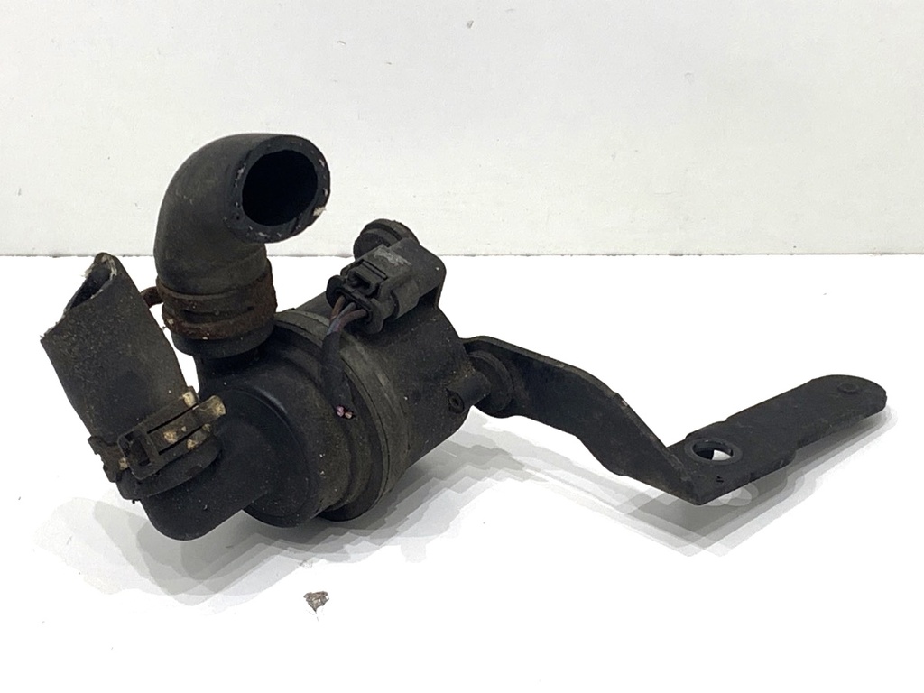 [STARK-850037] Bomba de agua adicional VW Passat B7 (362) 2.0 TDI 103 kW (140 CV) 2010-2014