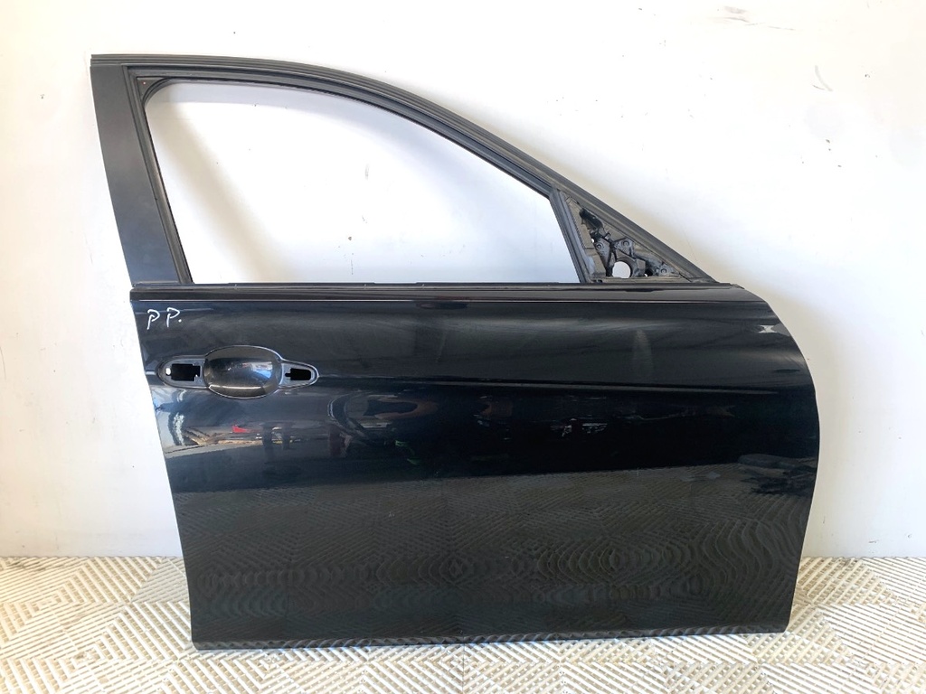 [STARK-902009] Puerta delantera derecha BMW Serie 3 (F30, F80) 2011-2018