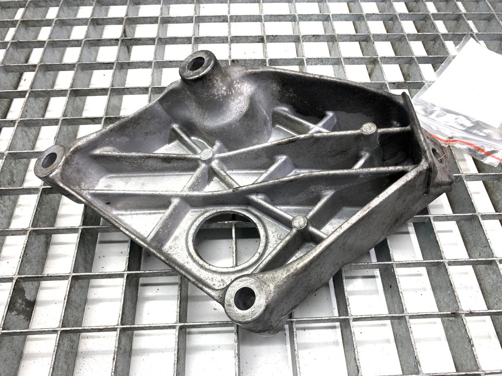 [STARK-853032] Soporte de motor BMW Serie 3 Touring (F31) 2012-2019