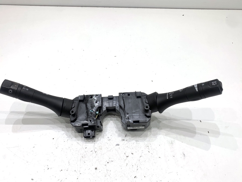 [STARK-853683] Combinado de luces RENAULT KOLEOS I (HY_) 2.0 dCi 110 kW