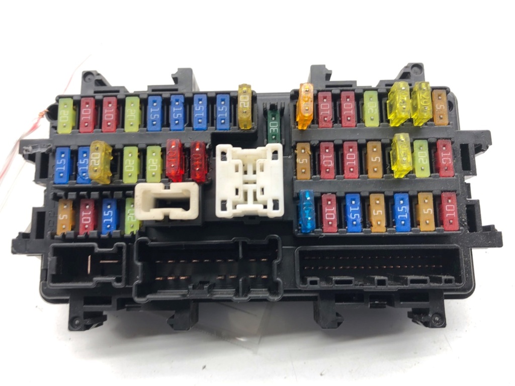 [STARK-853866] Caja de fusibles INFINITI Q50 2013-2022