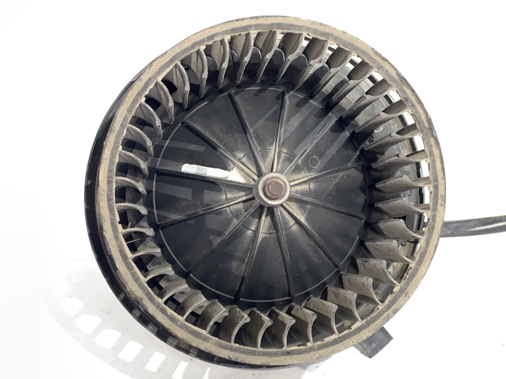 [STARK-854702] Ventilador de admisión de aire VW Transporter IV Autobus 1.9 D 1990-2004