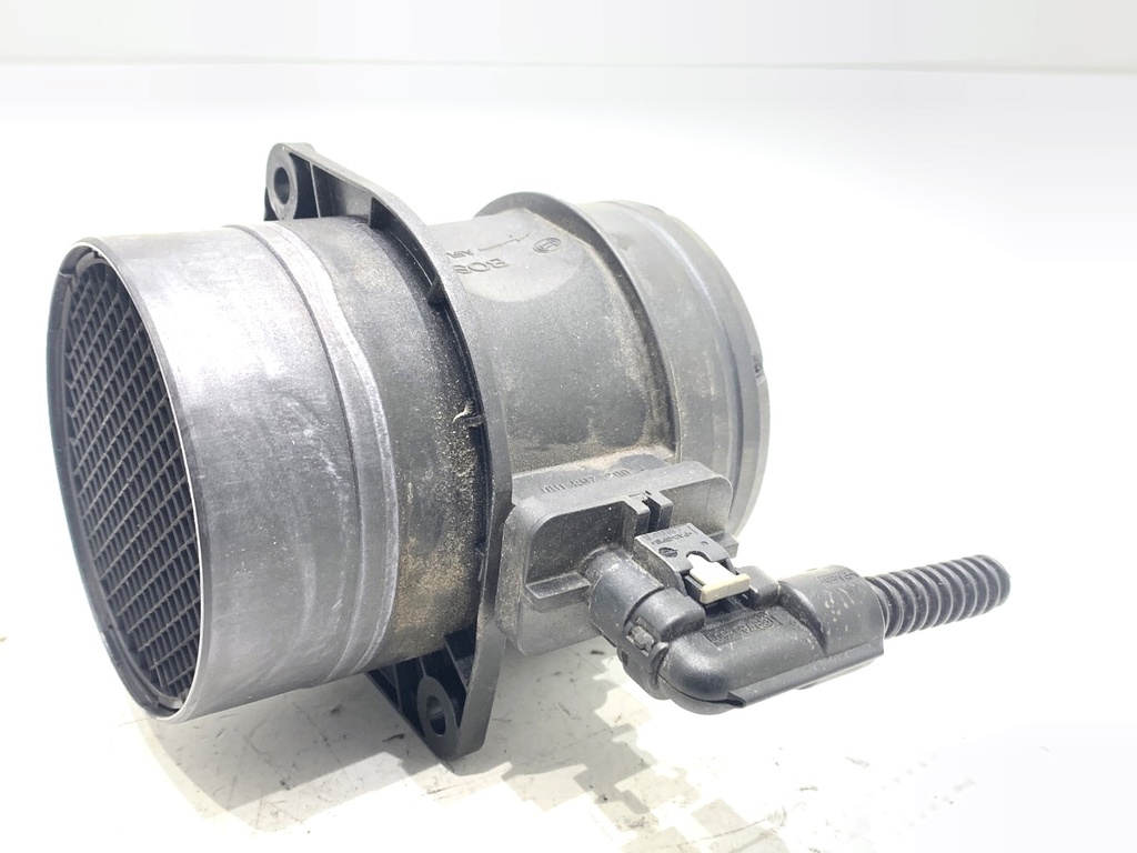 [STARK-855717] Sensor de caudal de aire VW Passat B7 Variant 2.0 TDI 103 kW