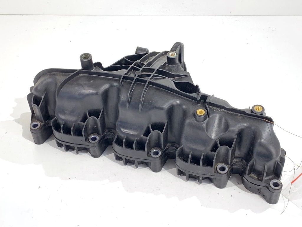 [STARK-855745] Colector de admisión VW Passat B7 Variant 2.0 TDI 103 kW 03L129711AM