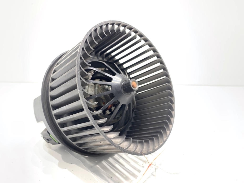 [STARK-856025] Ventilador de admisión Volvo V40 liftback (525, 526) 2012-2022