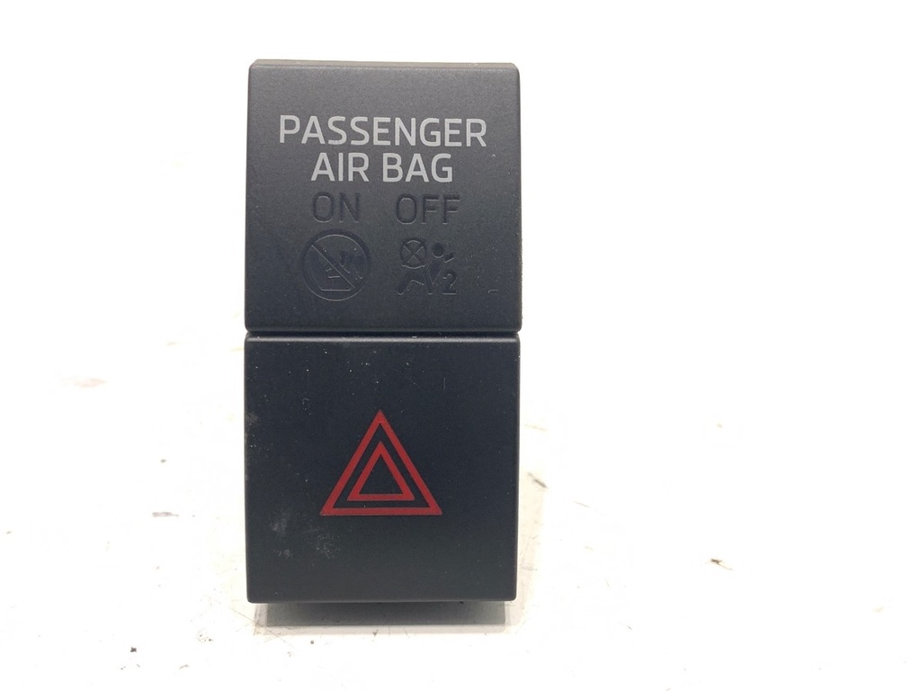 [STARK-857905] Interruptor de luces de emergencia SKODA SUPERB III (3V3) 2015-2022
