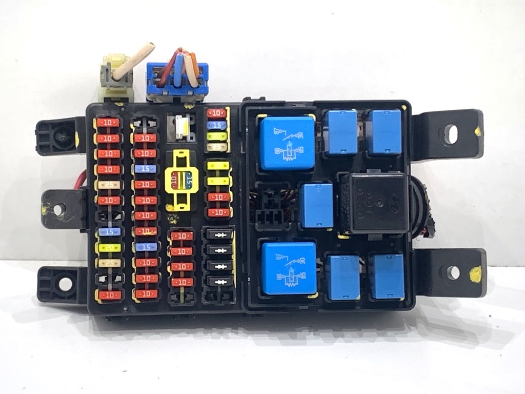 [STARK-859251] Caja de fusibles HYUNDAI i10 I (PA) 1.1 gasolina 2008-2013