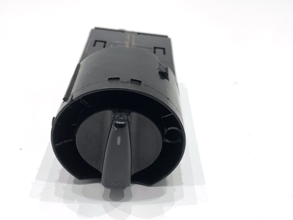 [STARK-860027] Interruptor de luces AUDI A3 (8L1) 1.9 TDI 66 kW 1996-2001