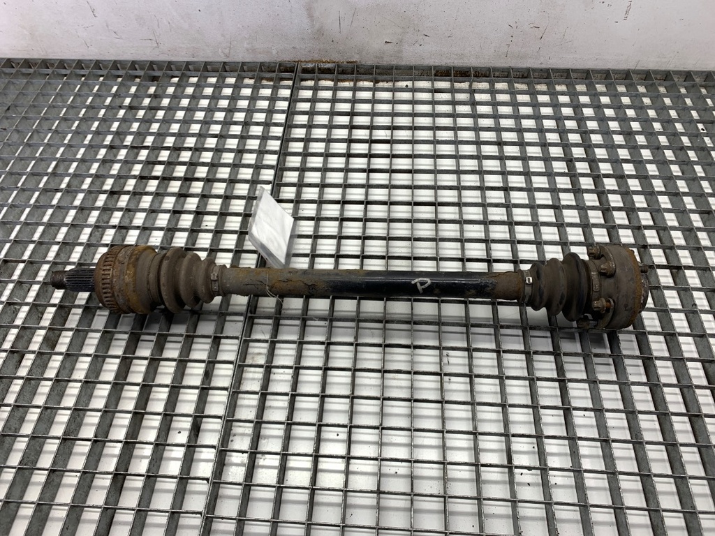 [STARK-860675] Semieje trasero derecho BMW Serie 3 (E90) 2004-2012