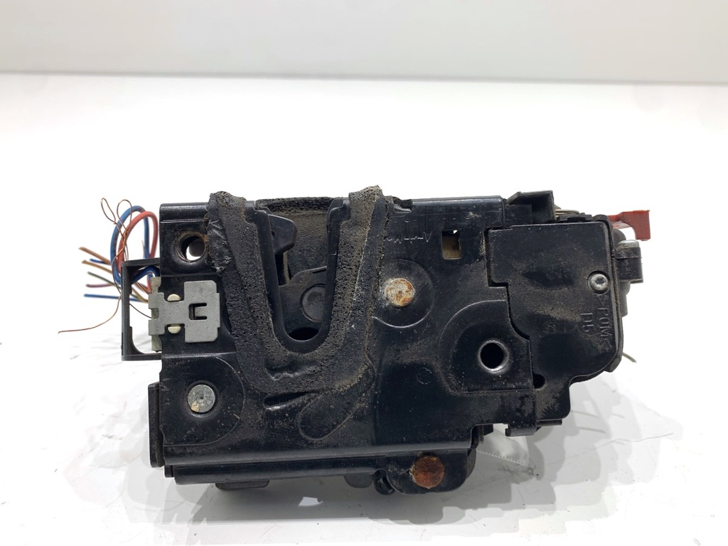 [STARK-864092] Cerradura de puerta delantera derecha SKODA FABIA II (542) 2006-2014