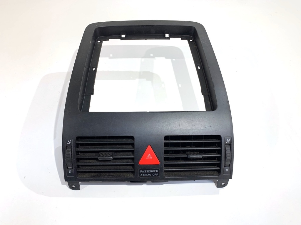[STARK-866031] Rejilla de admisión de aire frontal VW Touran (1T1, 1T2) 2003-2010