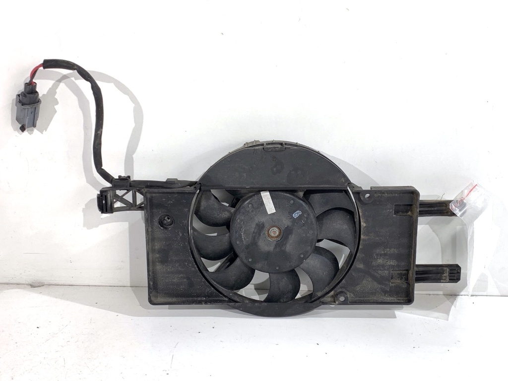 [STARK-866722] Ventilador de radiador Ford Focus III Turnier 2010-2022