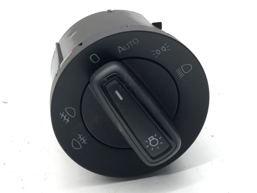[STARK-867858] Interruptor de luces SKODA KODIAK (NS7, NV7, NS6) 2016-2022 1.5 TSI 110 kW