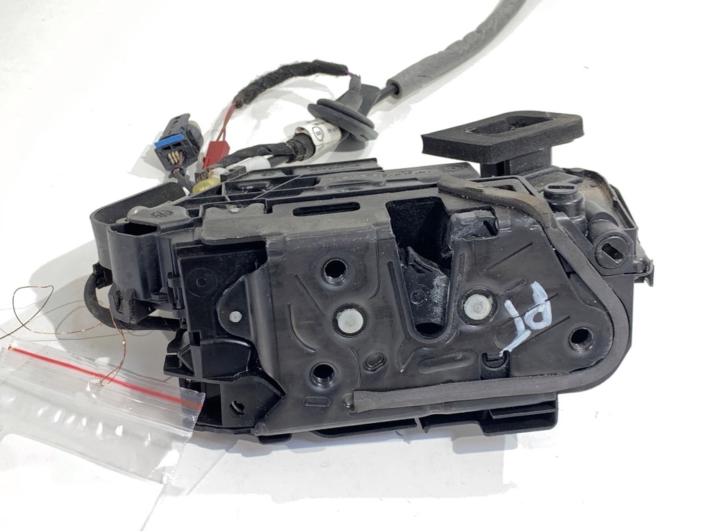 [STARK-869154] Cerradura de puerta trasera derecha VW ID.3 (E11) 2019-2022