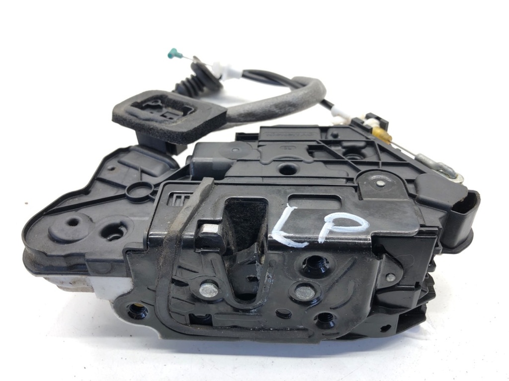 [STARK-871379] Cerradura de puerta delantera izquierda SKODA OCTAVIA III Combi (5E5, 5E6) 2012-2022