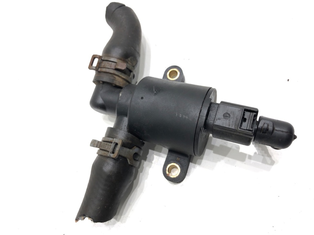 [STARK-872800] Válvula solenoide de agua AUDI A6 C7 Avant 2.0 TDI 120 kW
