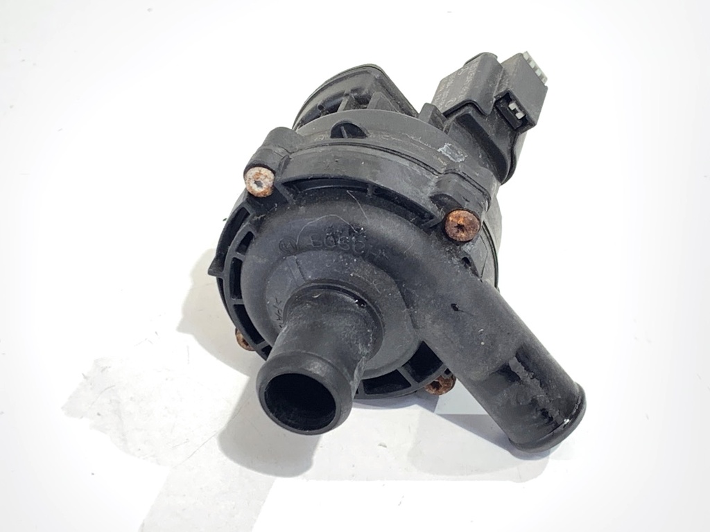 [STARK-874025] Bomba de agua adicional Mercedes-Benz GLA (X156) 2013-2022
