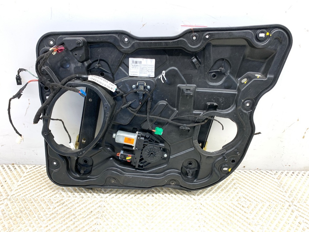 [STARK-881454] Elevalunas delantero derecho Jeep Grand Cherokee IV (WK, WK2) 2010-2022