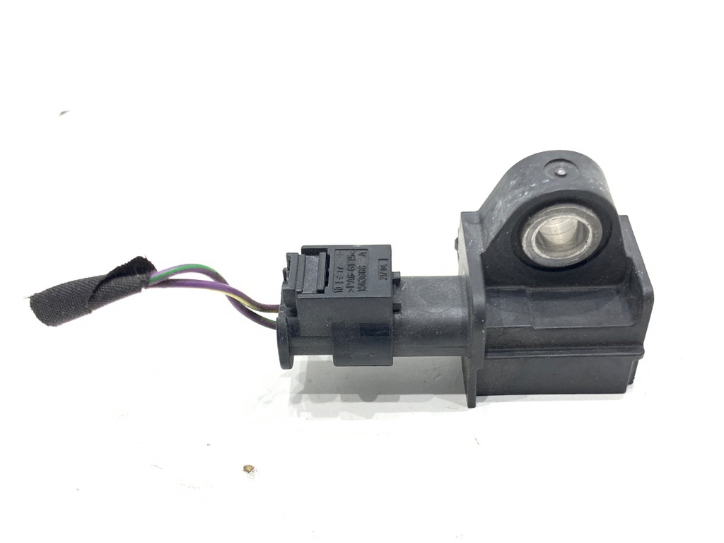 [STARK-883304] Sensor de impacto VW Passat B8 (3G2, CB2) 2014-2022