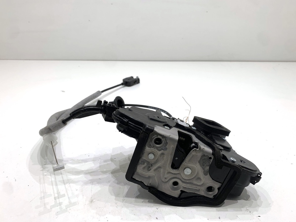 [STARK-884687] Cerradura de puerta delantera derecha SKODA SCALA (NW1) 1.0 TSI 85 kW 2019-2022