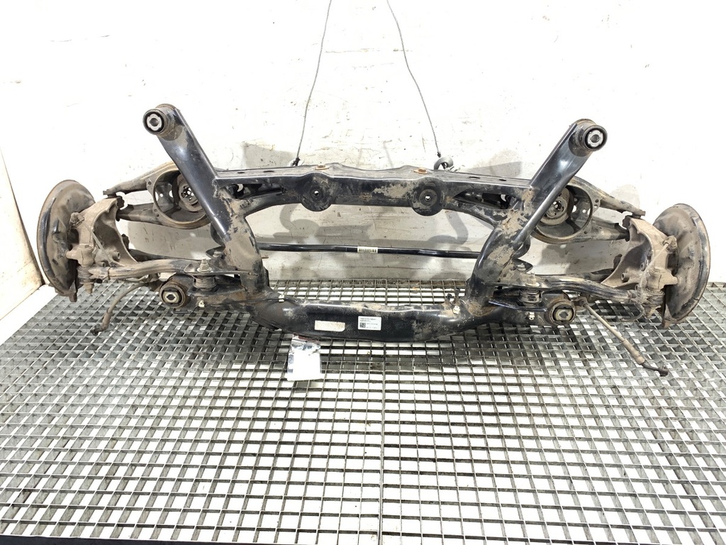 [STARK-737342] Viga trasera SKODA KAROQ (NU7, ND7) 2017-2022 2.0 TSI 4x4