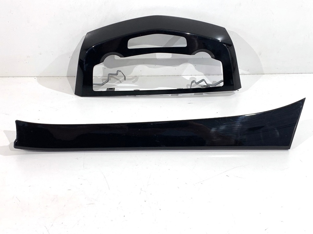 [STARK-886173] Moldura decorativa Nissan Qashqai II 2013-2022