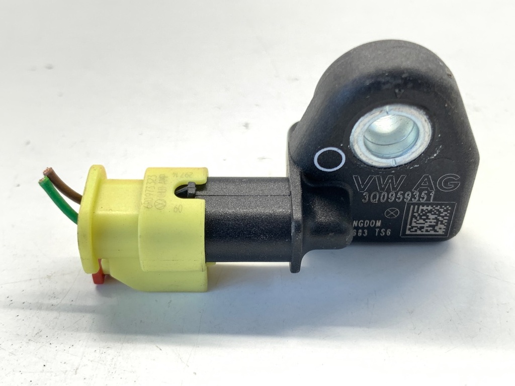 [STARK-886371] Sensor de impacto VW Passat B8 Variant (3G5, CB5) 2014-2022