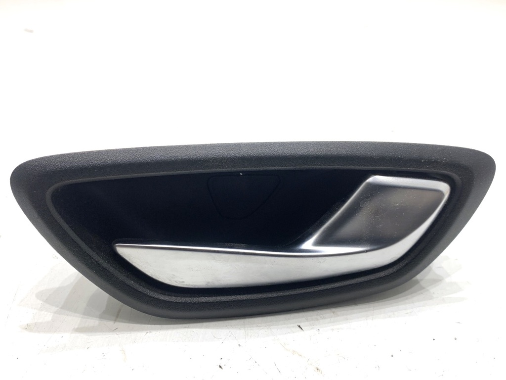 [STARK-886890] Manilla interior de puerta delantera derecha RENAULT MEGANE IV liftback (B9A/M/N_) 2015-2022