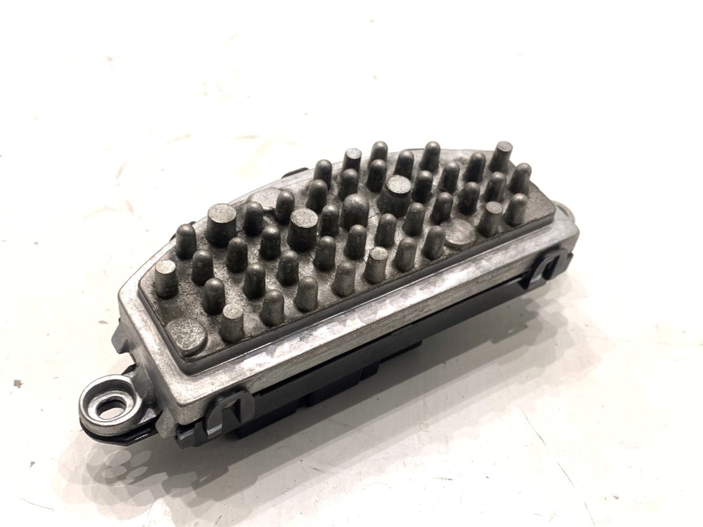 [STARK-886902] Soporte de soplador Renault Megane IV liftback (B9A/M/N_) 1.5 dCi 110