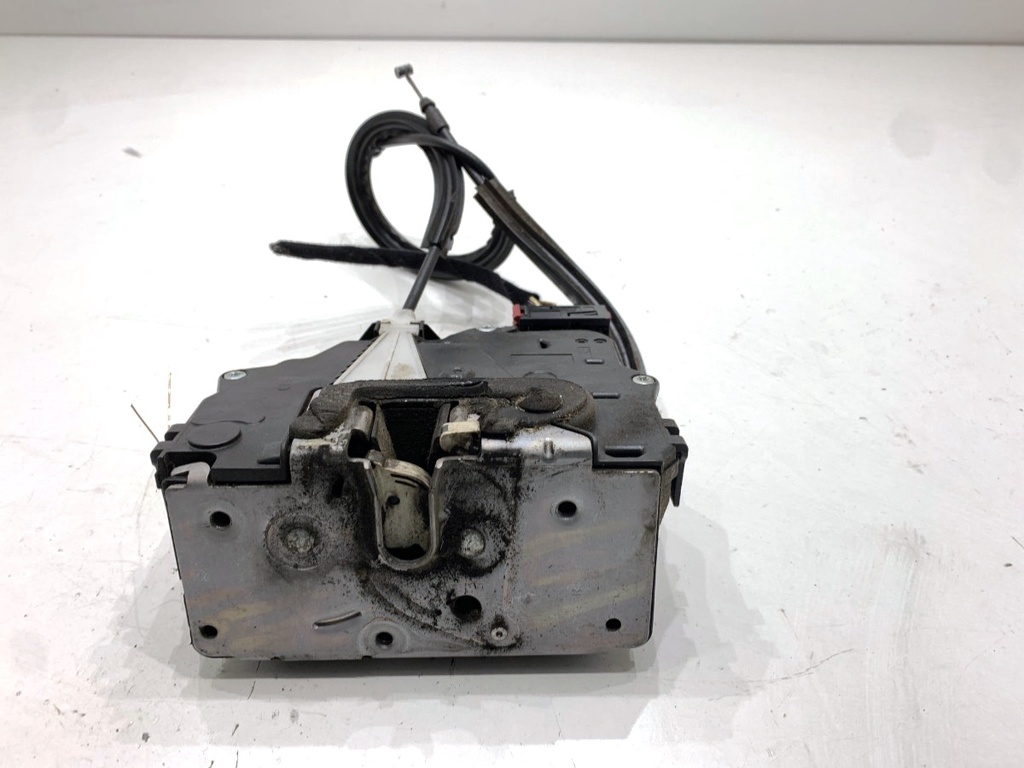 [STARK-887041] Cerradura de puerta delantera derecha PEUGEOT BOXER Autobus 2005-2022