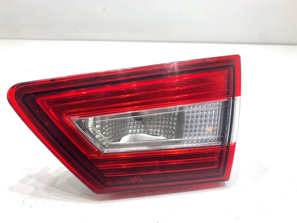 [STARK-887687] Piloto trasero derecho Renault Clio IV (BH_) 1.5 dCi 75
