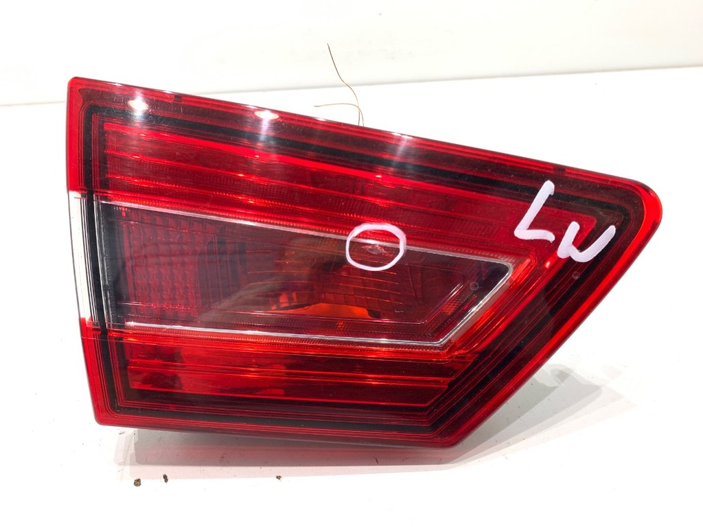 [STARK-887688] Piloto trasero izquierdo Renault Clio IV (BH_) 2012-2022