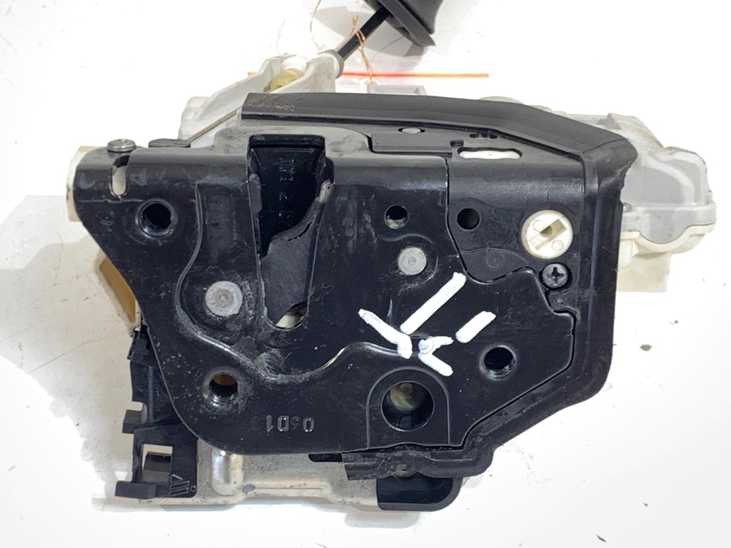 [STARK-888266] Cerradura de puerta trasera derecha AUDI A6 C7 Avant (4G5, 4GD) 2011-2018